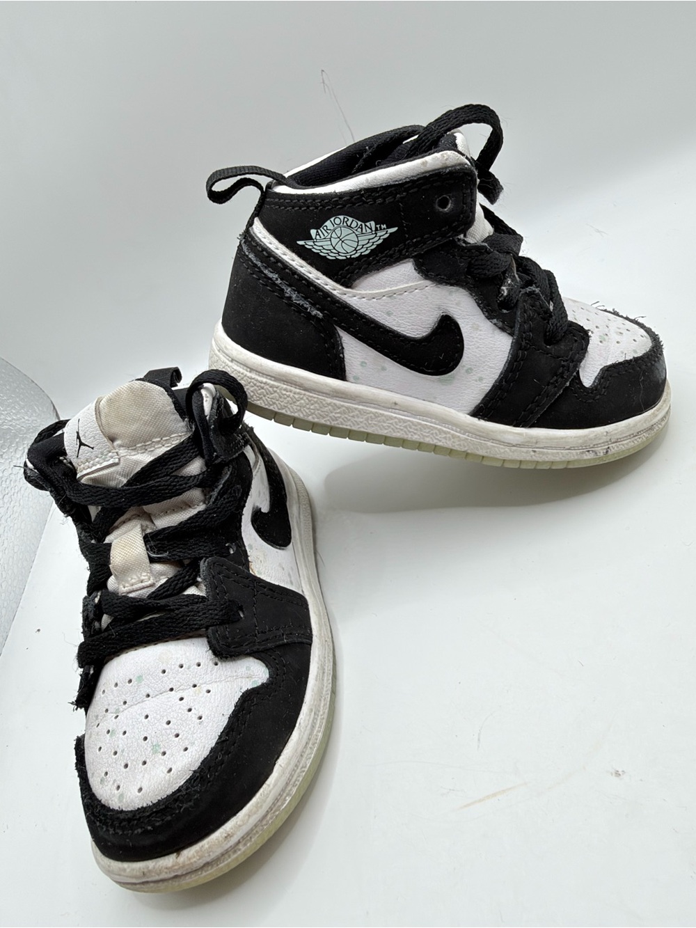 Jordan Kids' High-Top Sneakers - Black & White